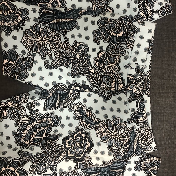 Express Editor Pants Size 00R - Picture 2 of 3